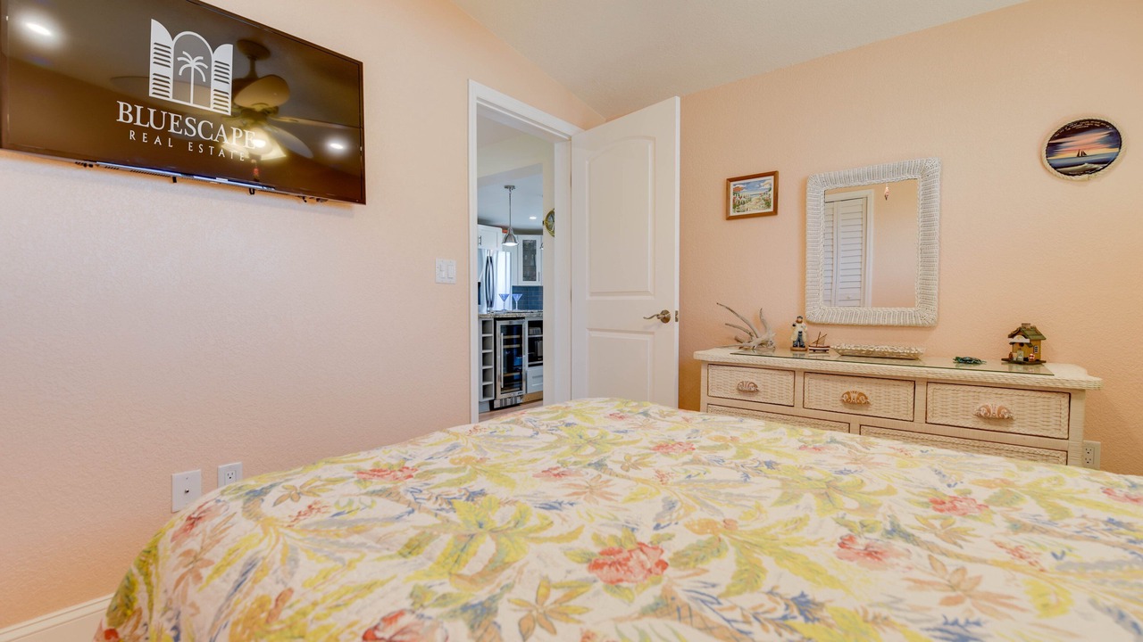 Photo of Bedroom in Breezeswept Beach Estates