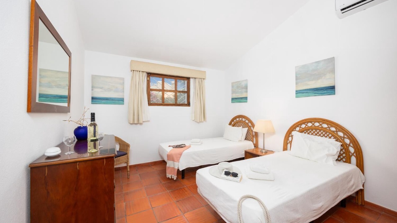 Photo of Bathroom in Quarteira