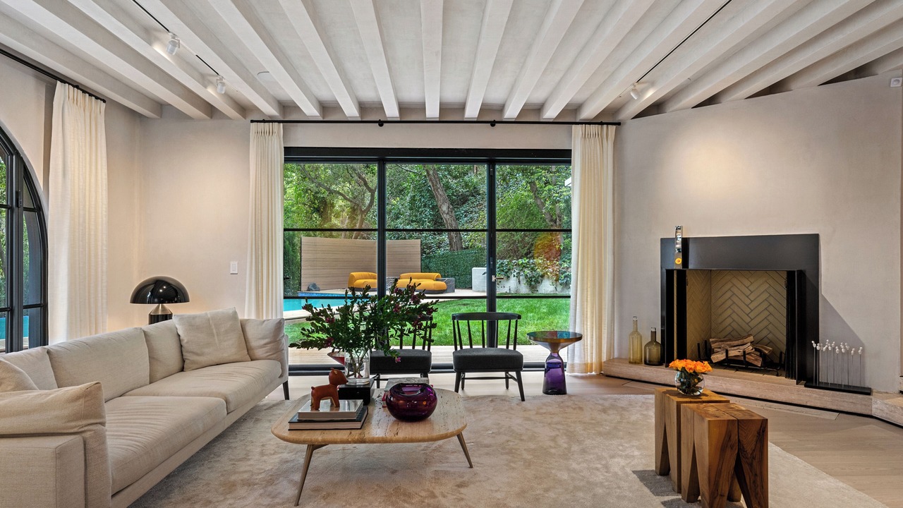 Photo of Livingroom in Brentwood