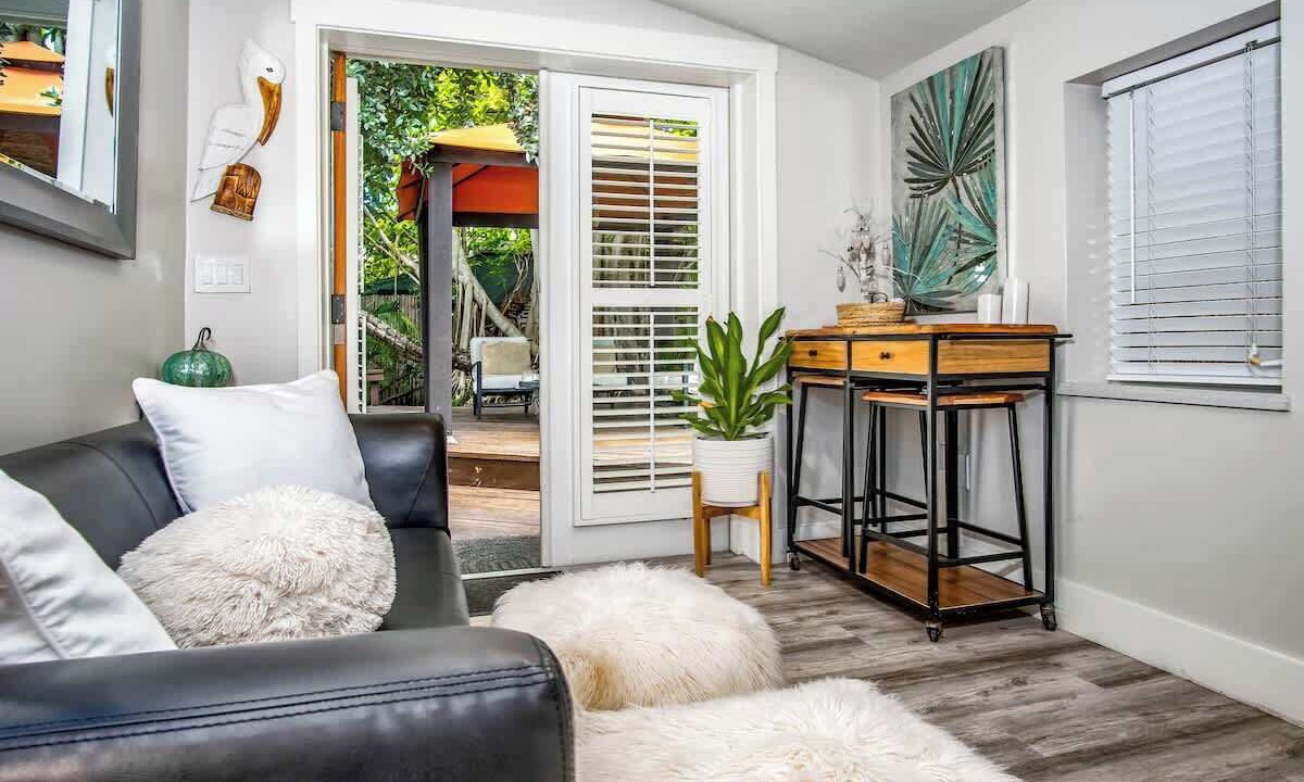 Photo of Livingroom in Midtown