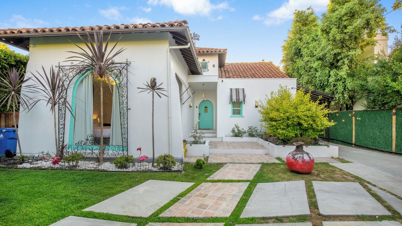 Photo of Outdoor in Beverly Grove