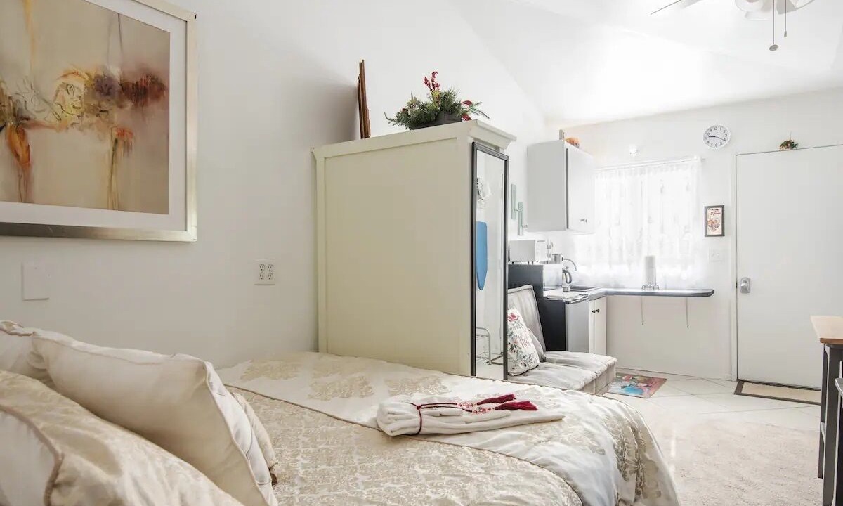 Photo of Bedroom in Lawndale