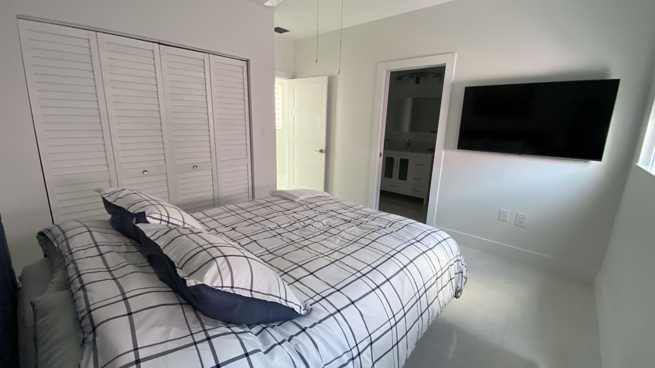 Photo of Bedroom in Wynken Blynken and Nod