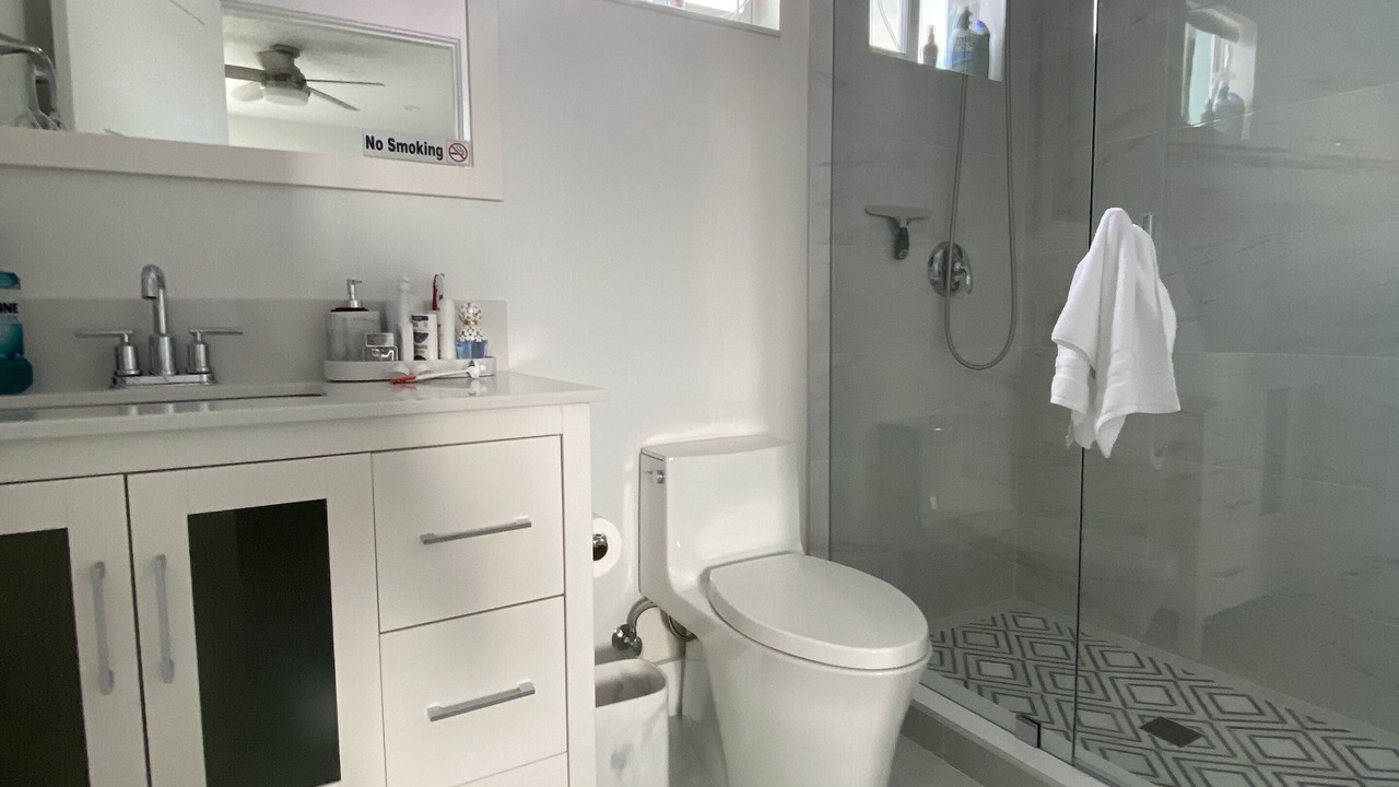 Photo of Bathroom in Wynken Blynken and Nod