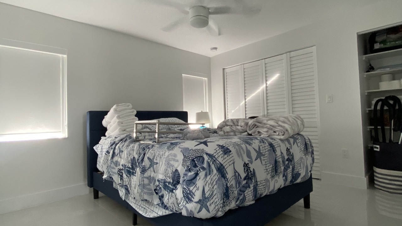 Photo of Bedroom in Wynken Blynken and Nod