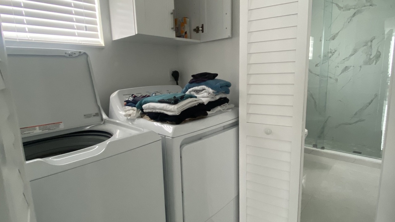 Photo of Bathroom in Wynken Blynken and Nod