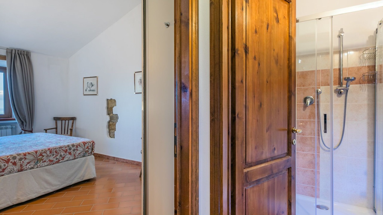 Photo of Bathroom in Casale Marittimo