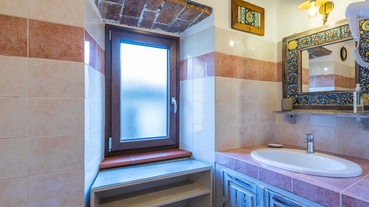 Photo of Bathroom in Casale Marittimo