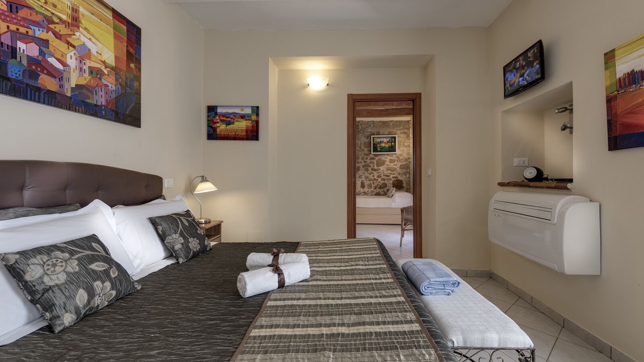 Photo of Bedroom in Neri