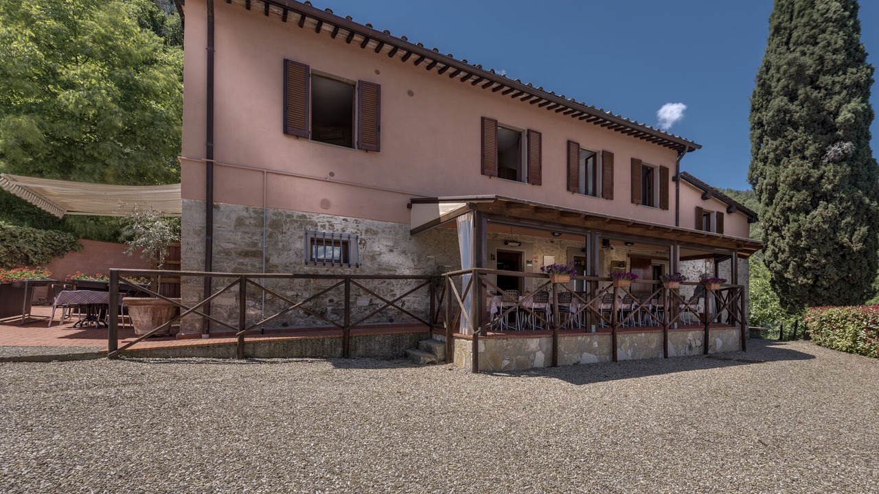 Photo of Outdoor in Neri