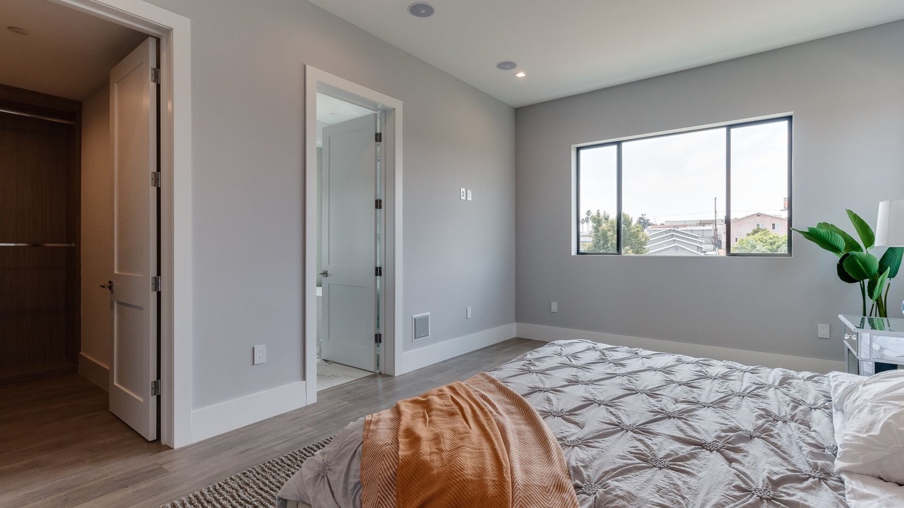 Photo of Bedroom in Mid City