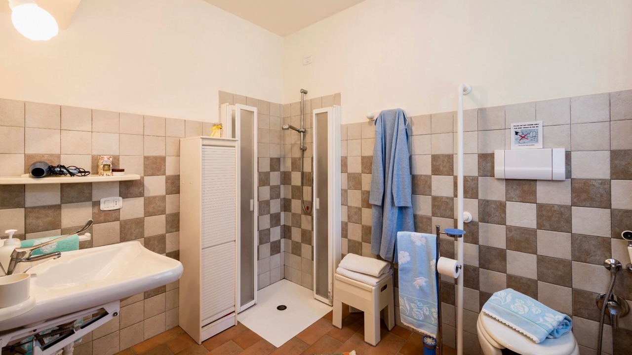 Photo of Bathroom in Popoltaio-Schiacciato