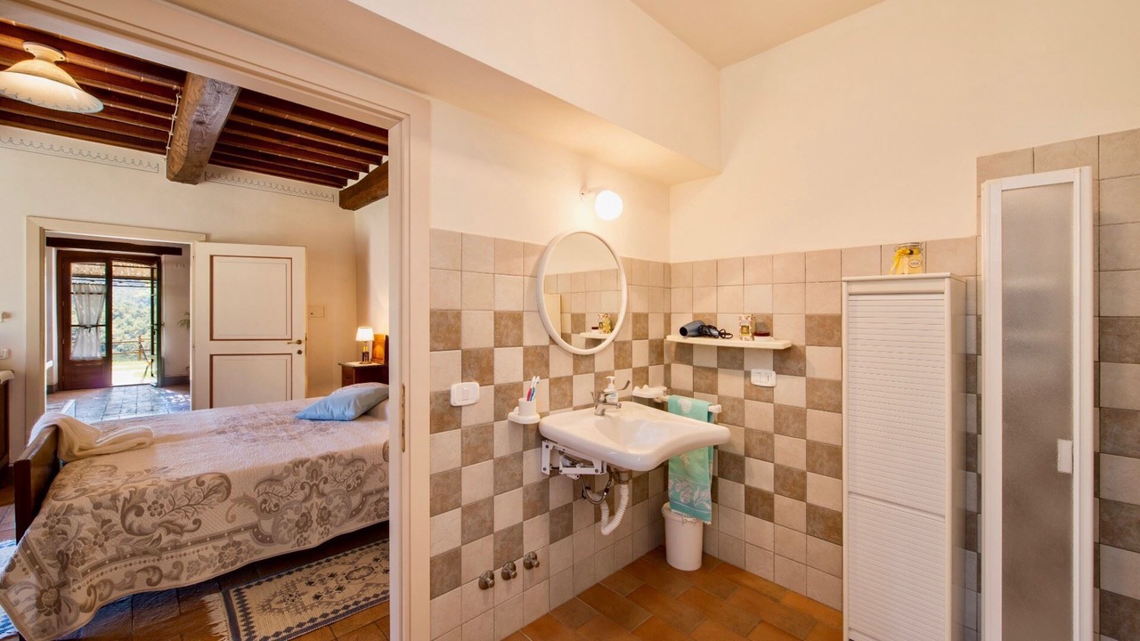 Photo of Bathroom in Popoltaio-Schiacciato