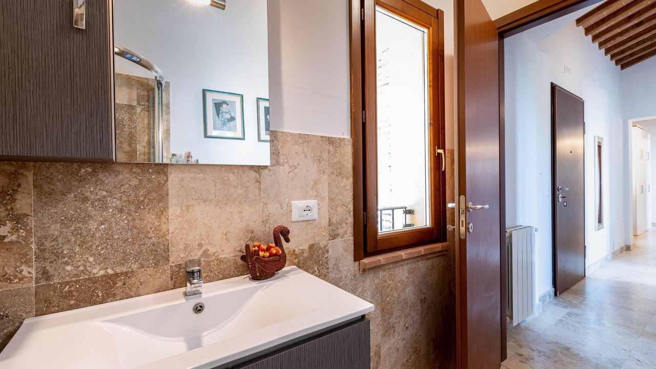 Photo of Bathroom in Monteverdi Marittimo