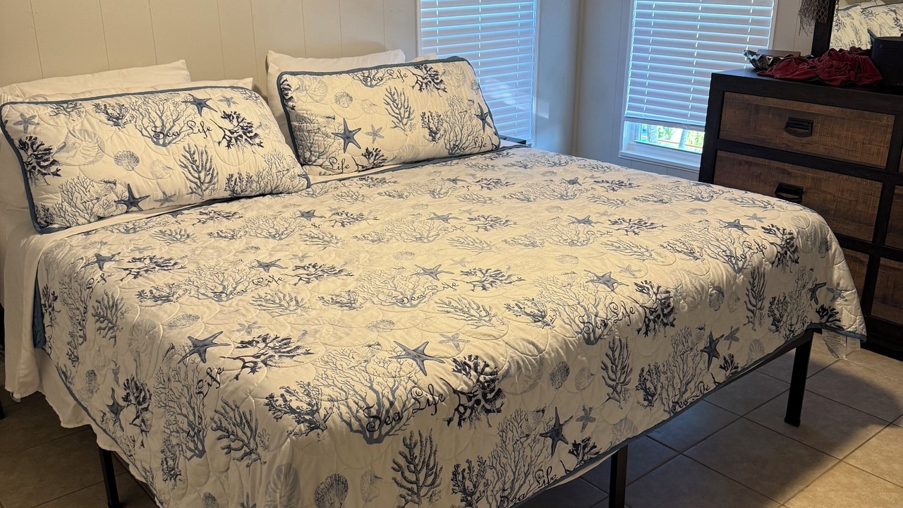 Photo of Bedroom in Twin Lakes