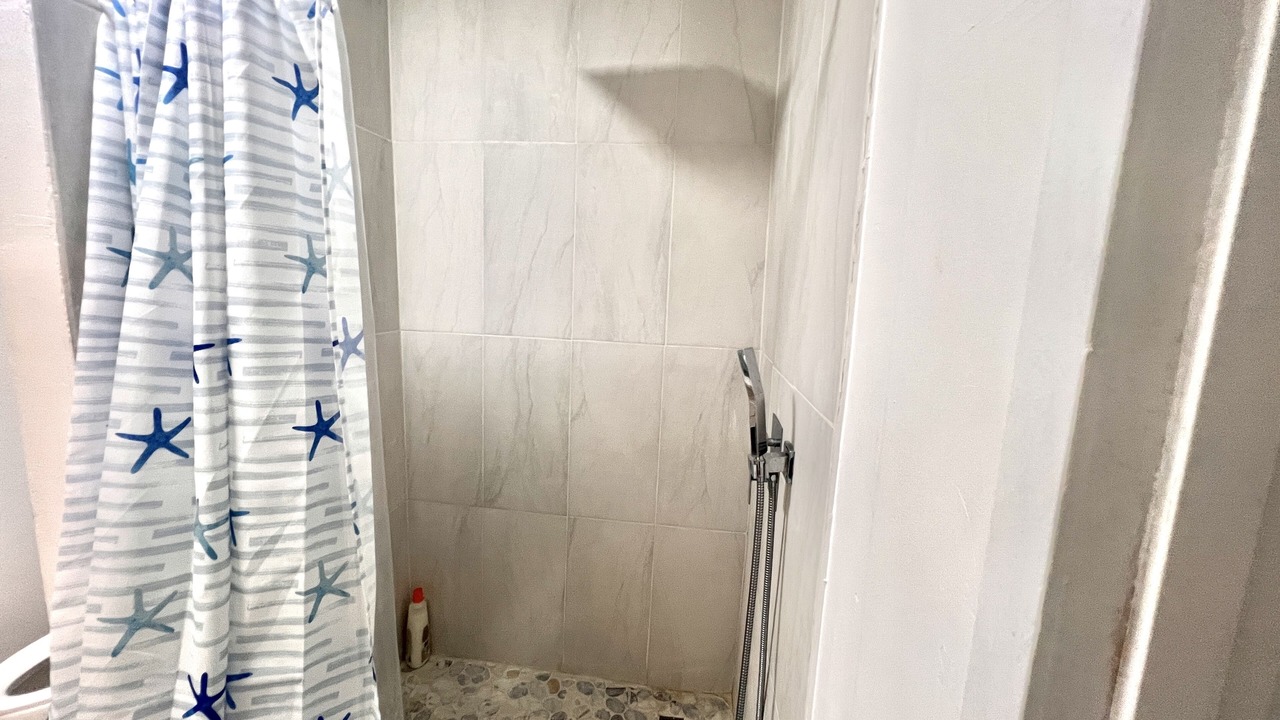 Photo of Bathroom in Harbor