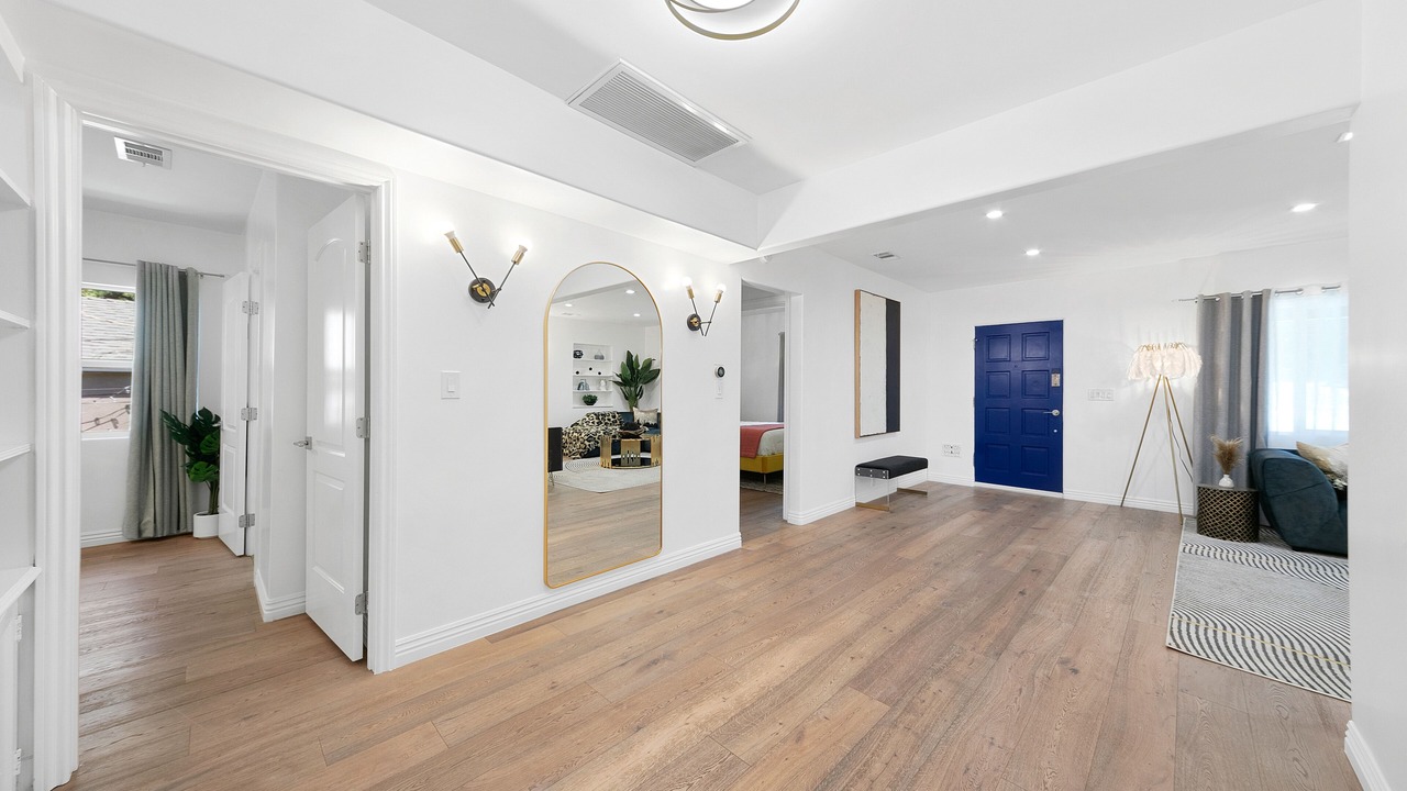 Photo of Bedroom in Los Angeles