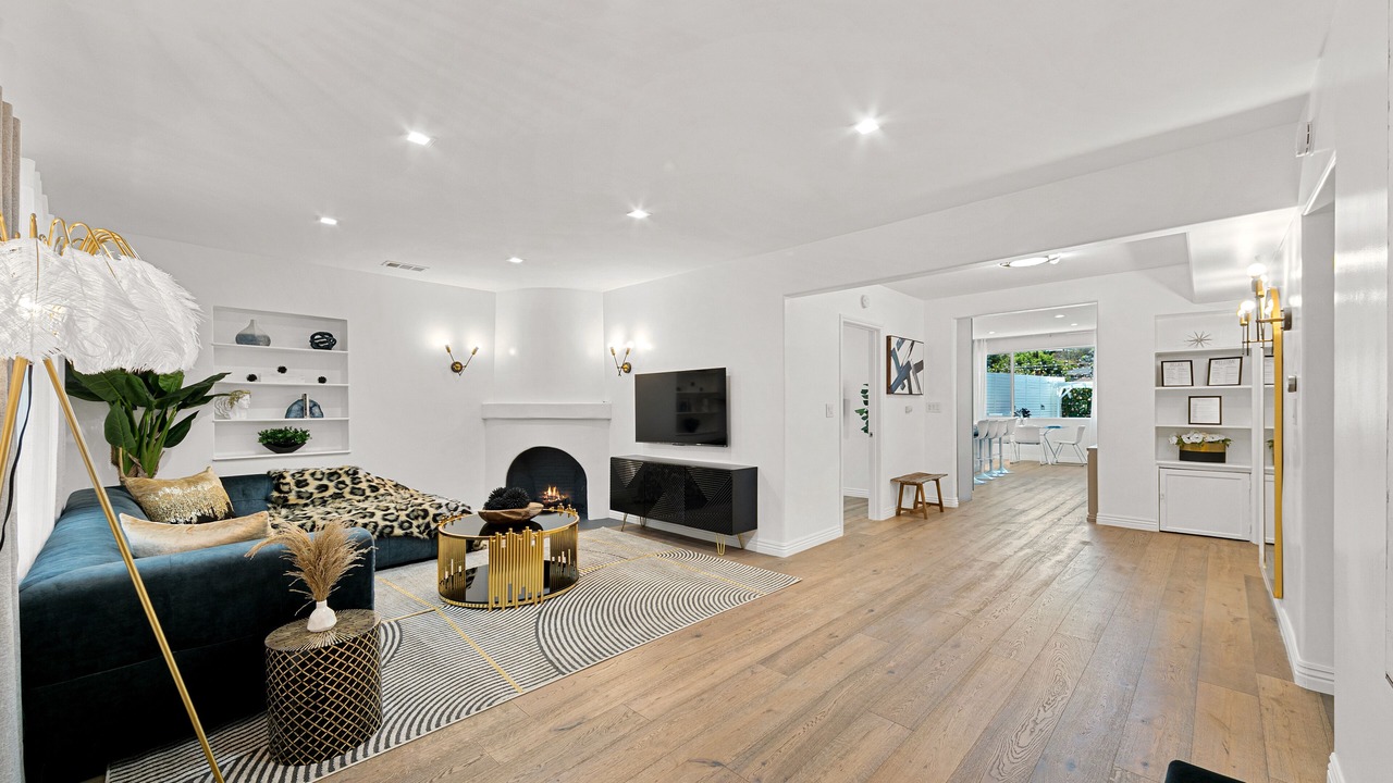 Photo of Livingroom in Los Angeles
