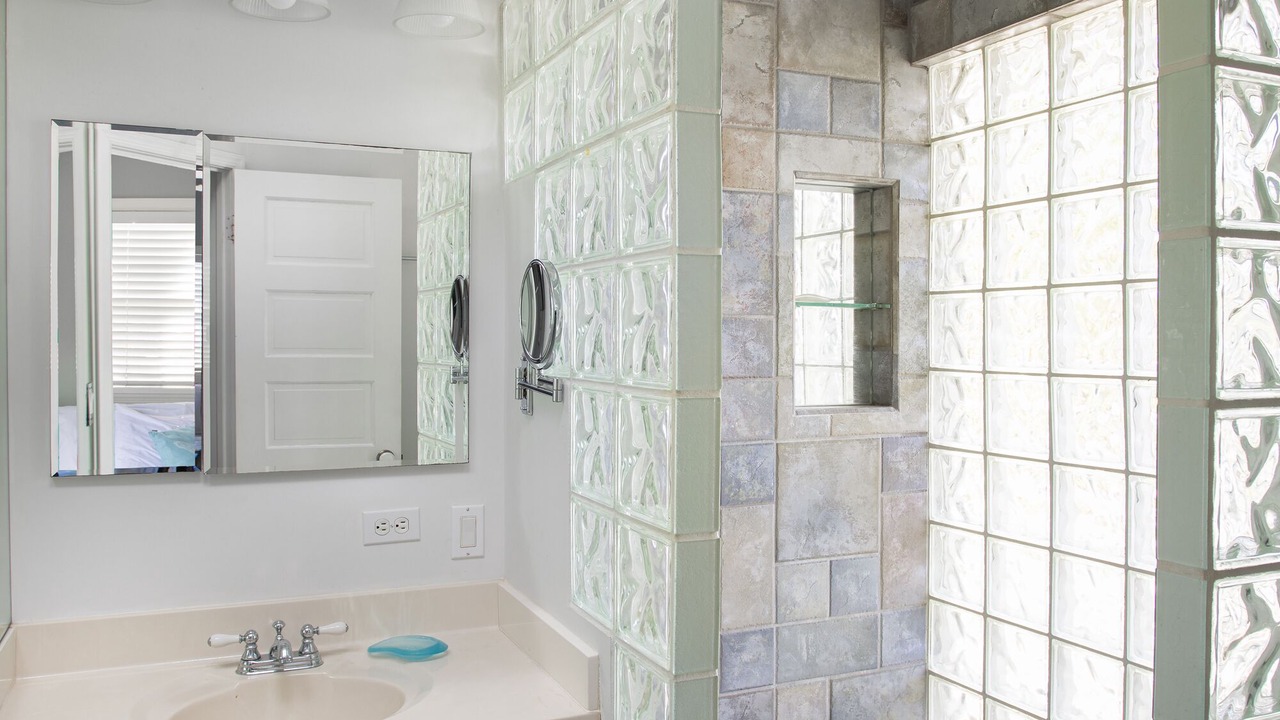 Photo of Bathroom in Big Coppitt Key