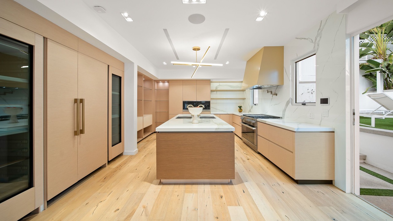 Photo of Kitchen in Hollywood Hills West