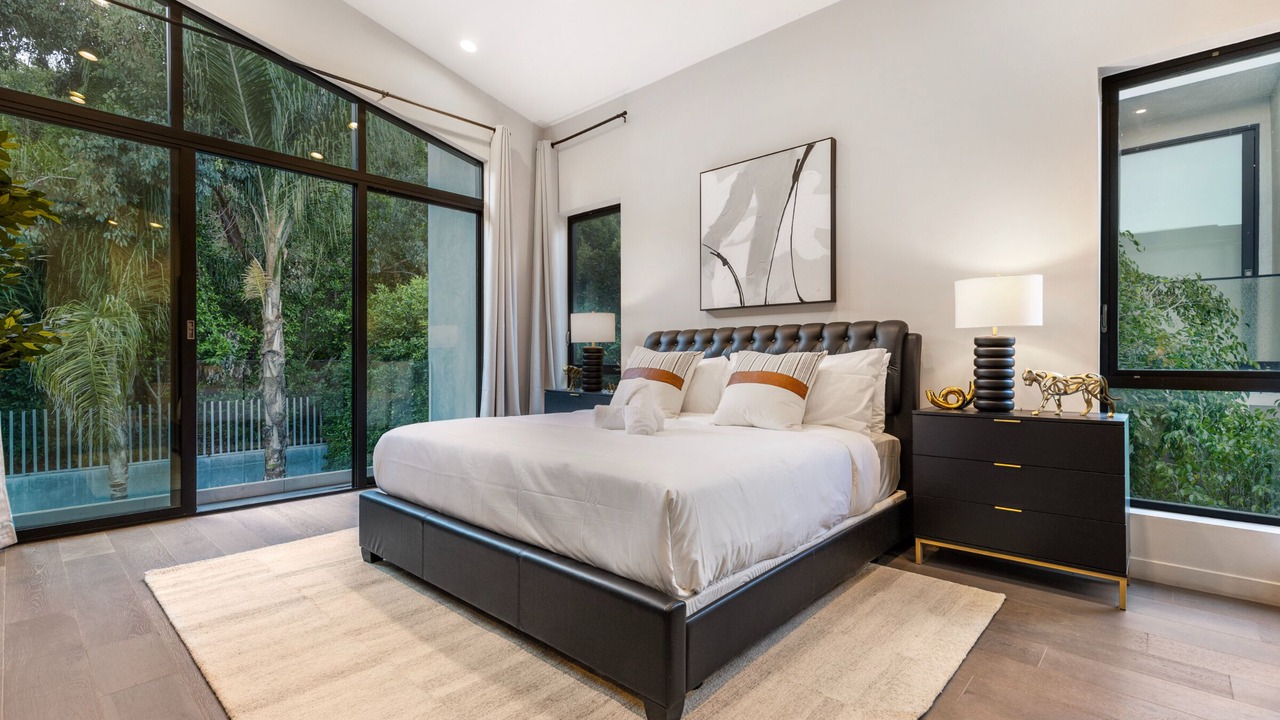 Photo of Bedroom in Beverly Hills