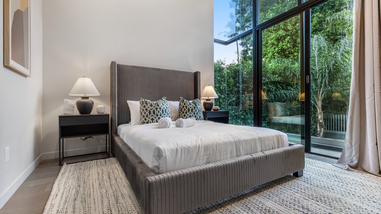 Photo of Bedroom in Beverly Hills