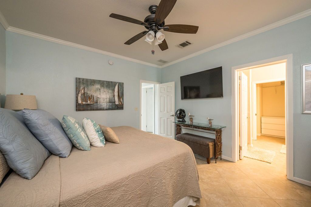 Photo of Bedroom in Little Torch Key