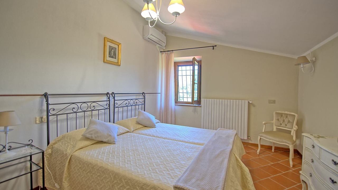 Photo of Bedroom in Civitella in Val di Chiana