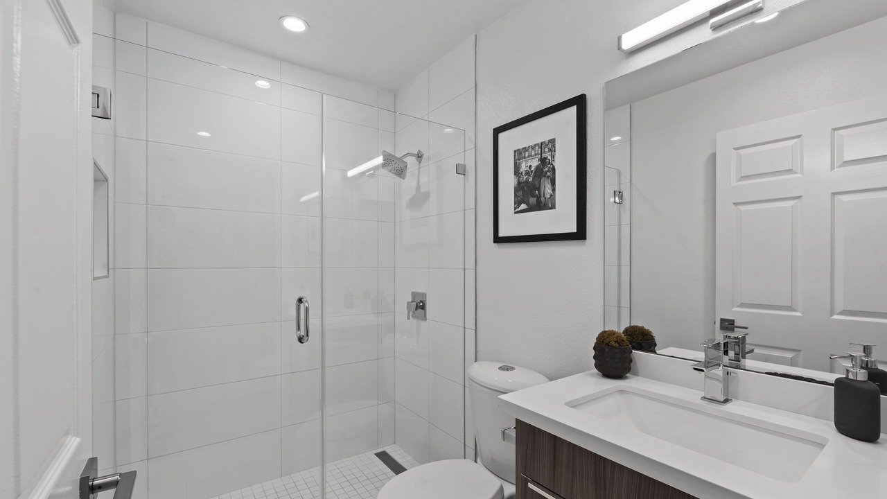 Photo of Bathroom in Beverly Grove