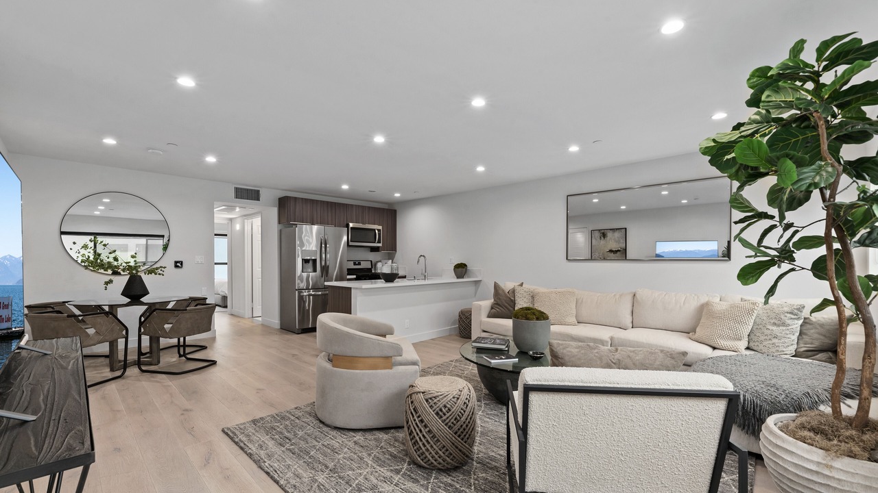 Photo of Bedroom in Beverly Grove