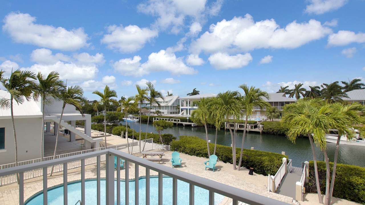 Photo of Outdoor in Coury
