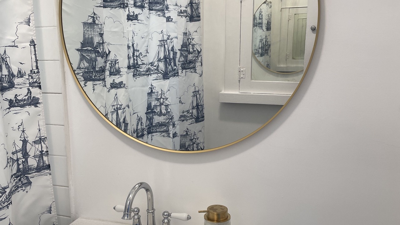 Photo of Bathroom in Harbor