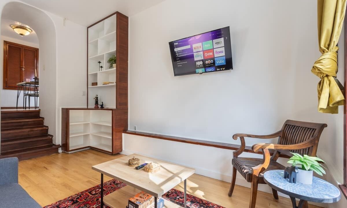 Photo of Livingroom in Hollywood
