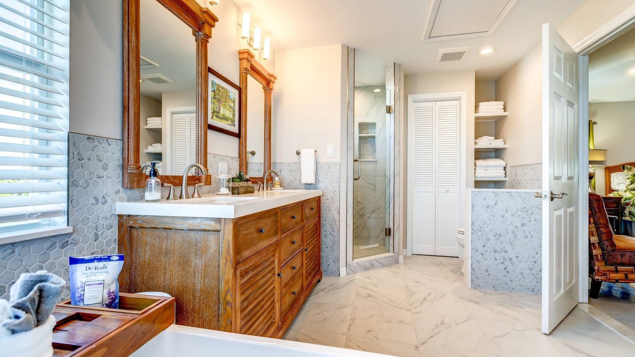 Photo of Bathroom in Sugarloaf Shores