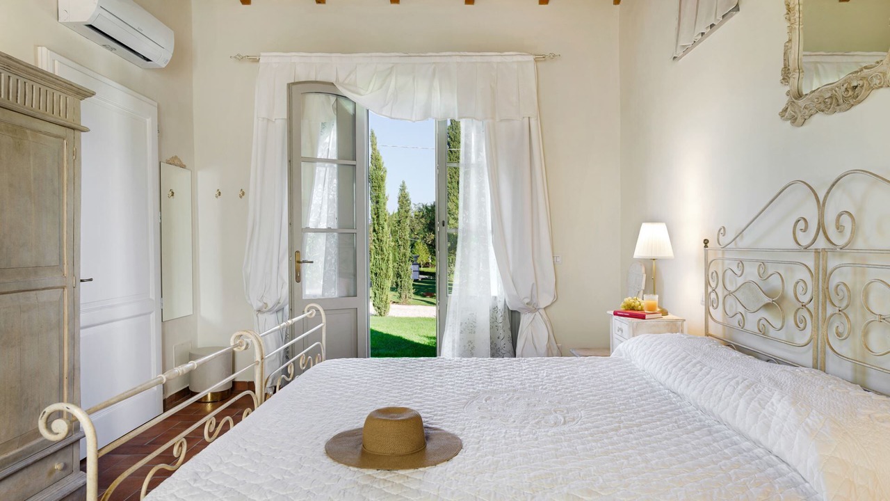 Photo of Bedroom in Lucignano
