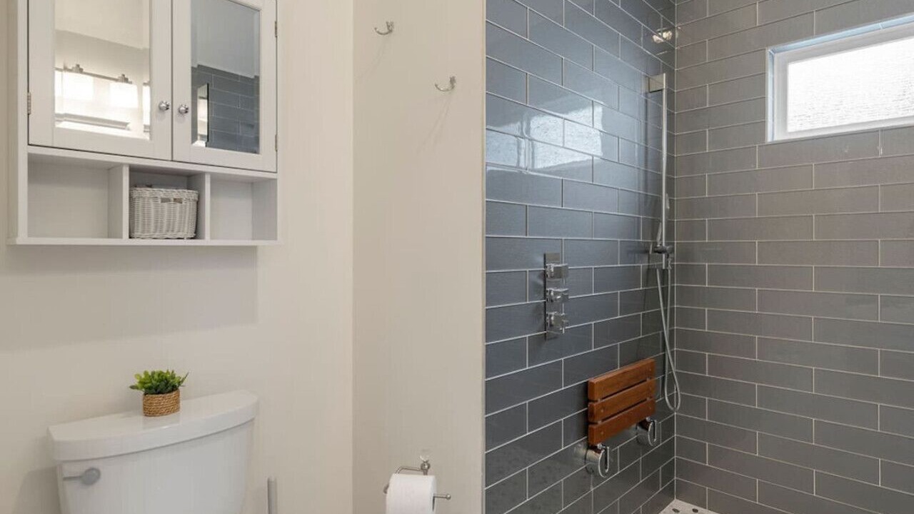 Photo of Bathroom in South of Conant