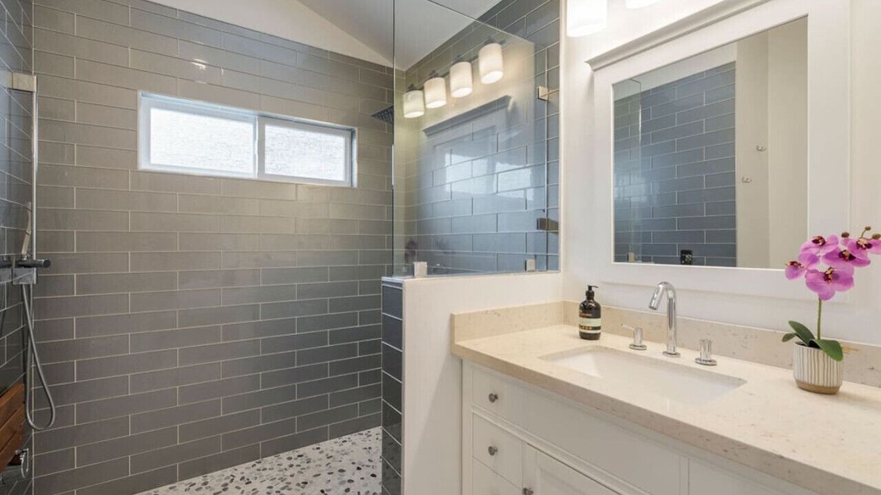 Photo of Bathroom in South of Conant