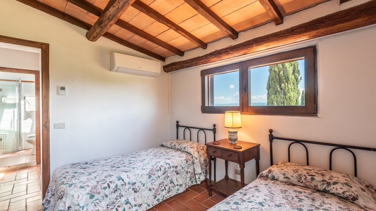 Photo of Bedroom in Murlo