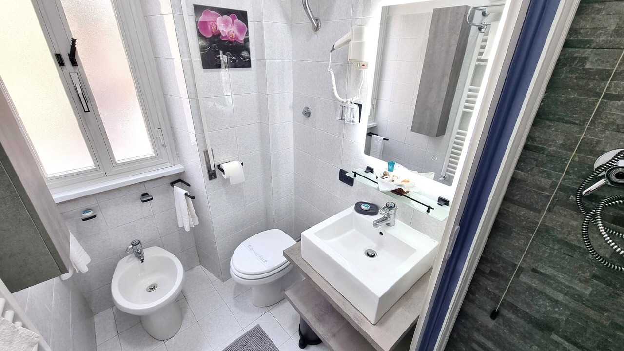 Photo of Bathroom in Tivoli