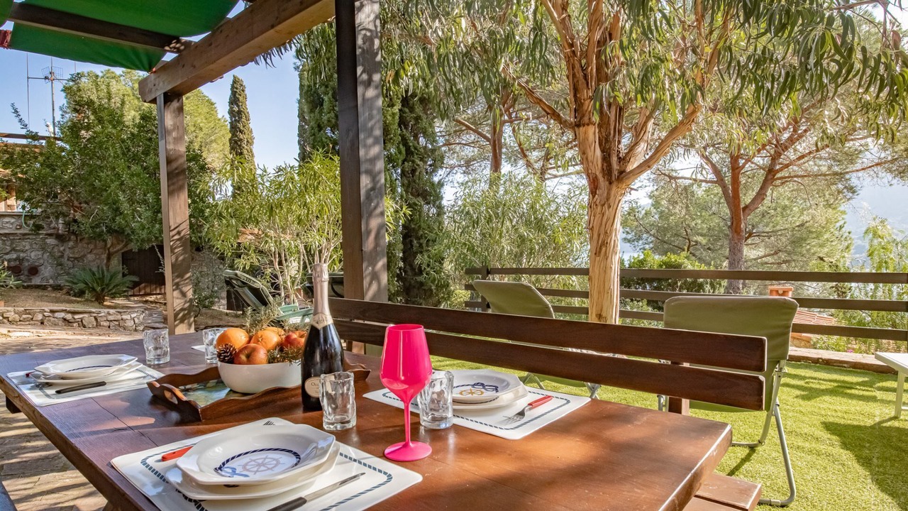 Photo of Outdoor in Naregno