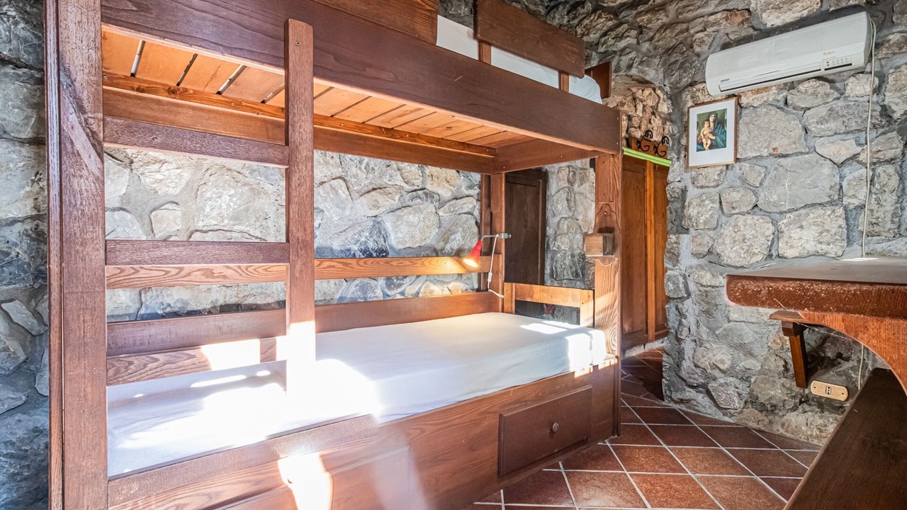 Photo of Bedroom in Naregno