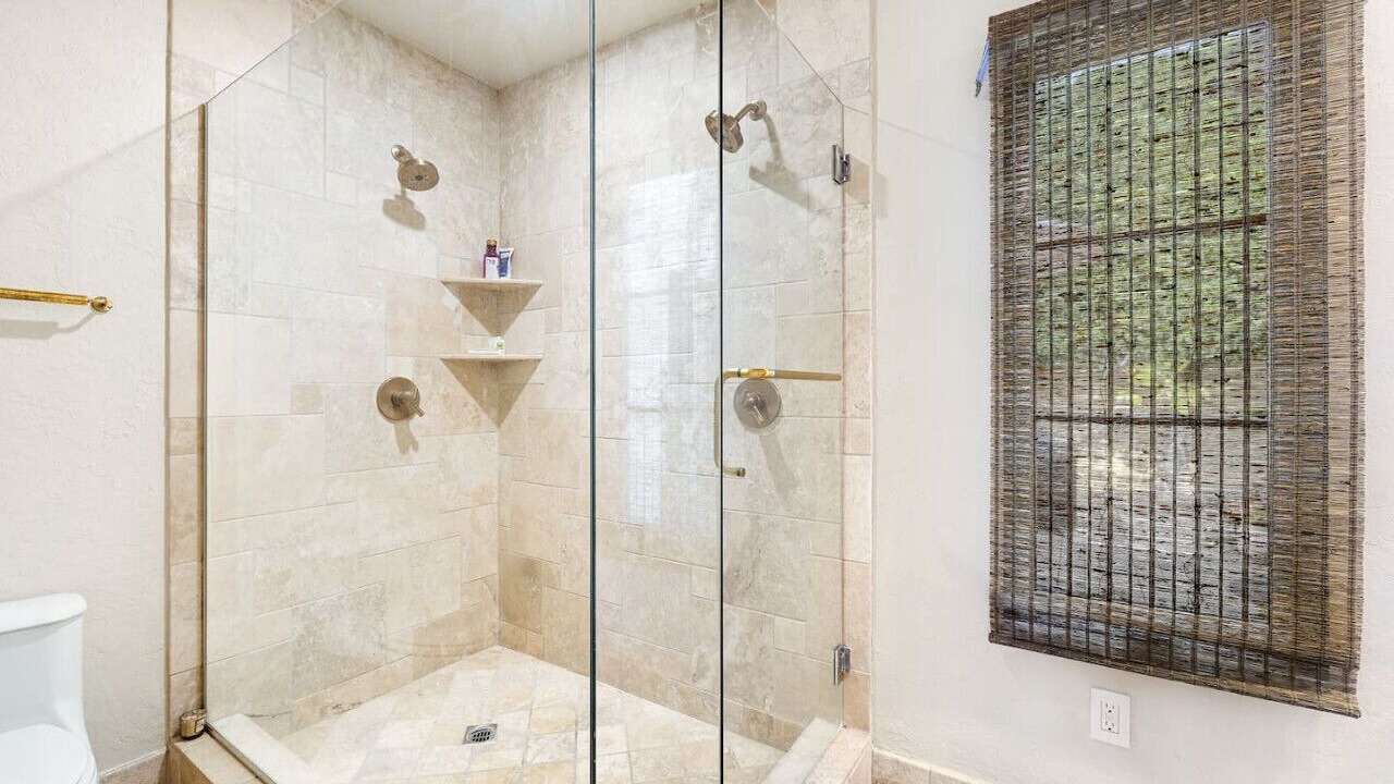 Photo of Bathroom in Los Feliz