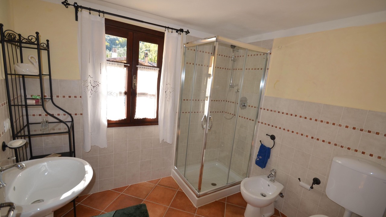 Photo of Bathroom in Costiolo