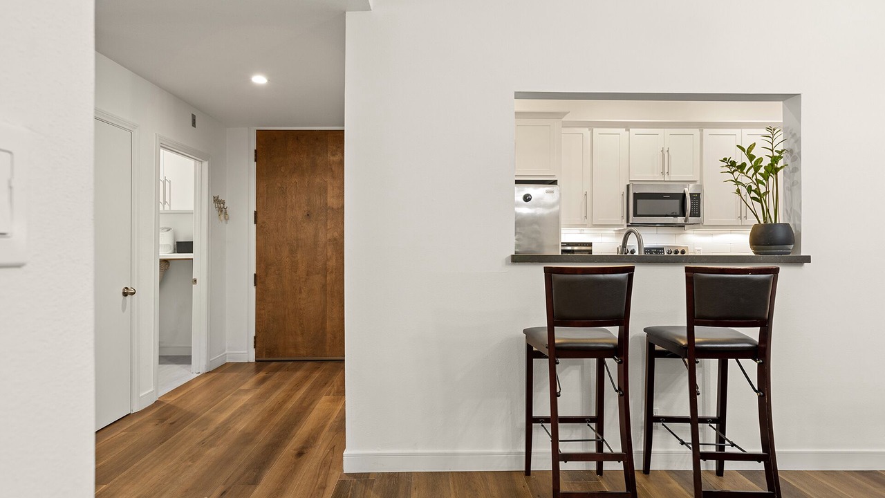Photo of Kitchen in West Los Angeles