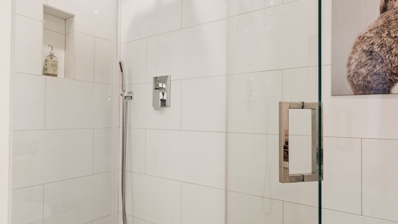 Photo of Bathroom in West Los Angeles