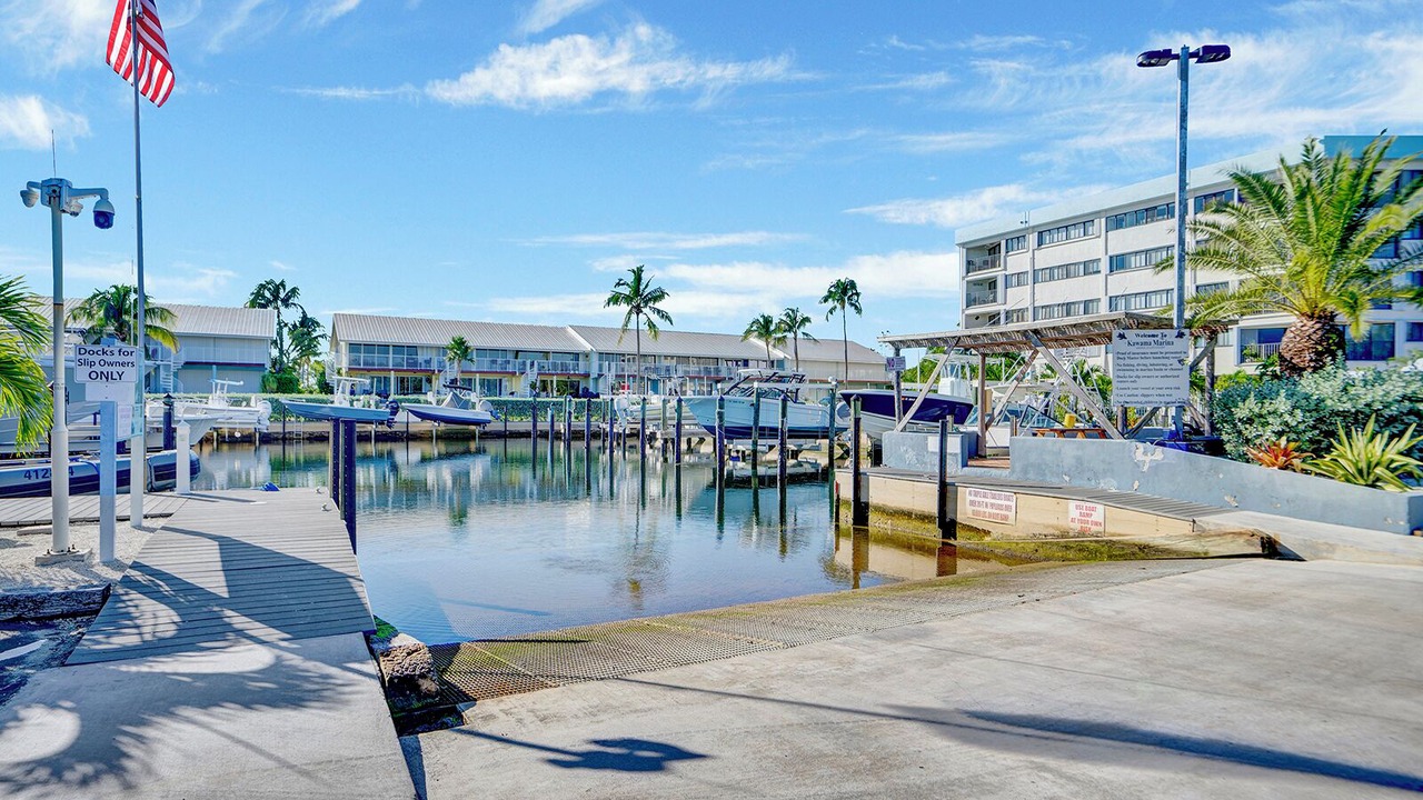 Photo of Others in Rock Harbor