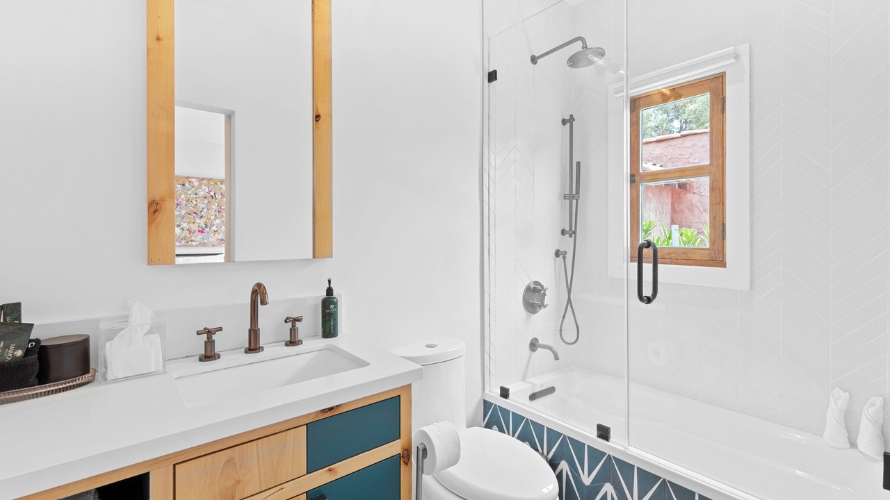 Photo of Bathroom in Beverly Grove