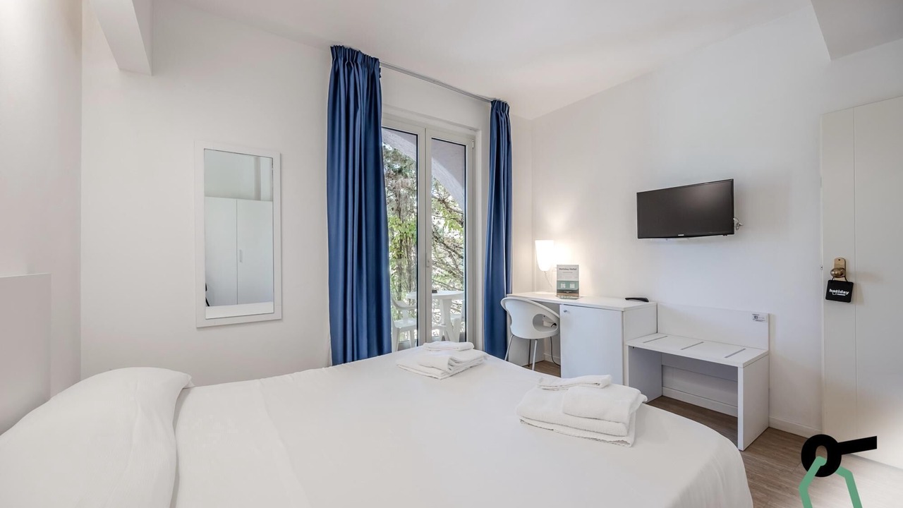 Photo of Bedroom in Lacona