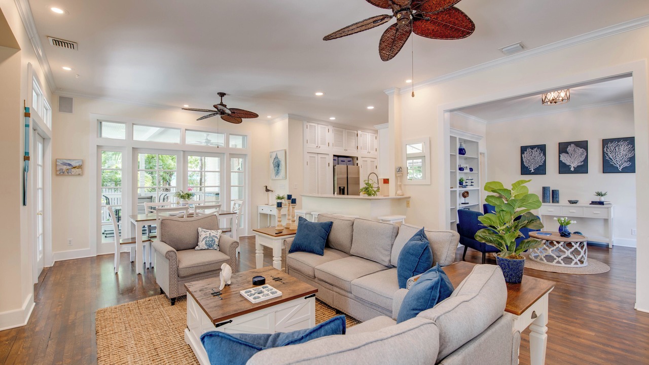 Photo of Livingroom in Midtown
