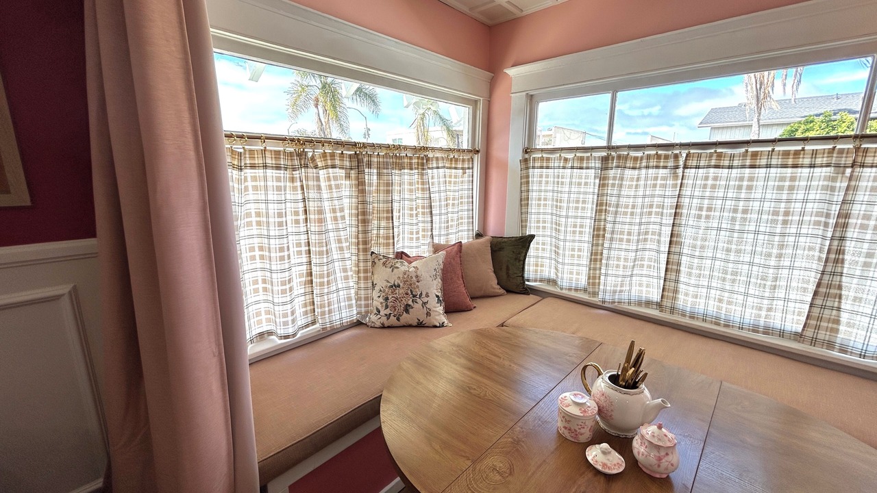 Photo of Livingroom in Eastside